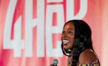 Chiney Ogwumike på panelet Bal4her